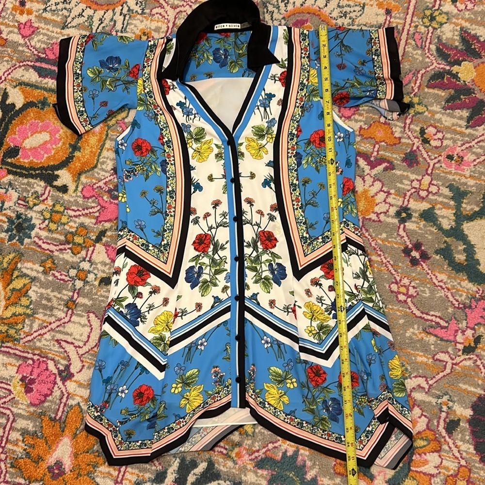 Alice + Olivia Conner Floral Scarf Handkerchief Floral Shirt Dress Size Medium - Picture 15 of 15